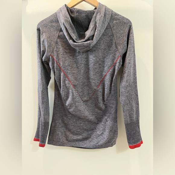 Nike Pro Women’s Long Sleeve Workout Top - Picture 3 of 3